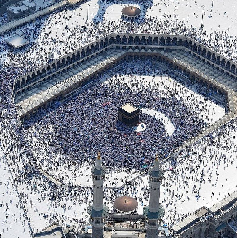 Islam: What should women wear during Hajj & Umrah? October 2025 - Mariam's Collection