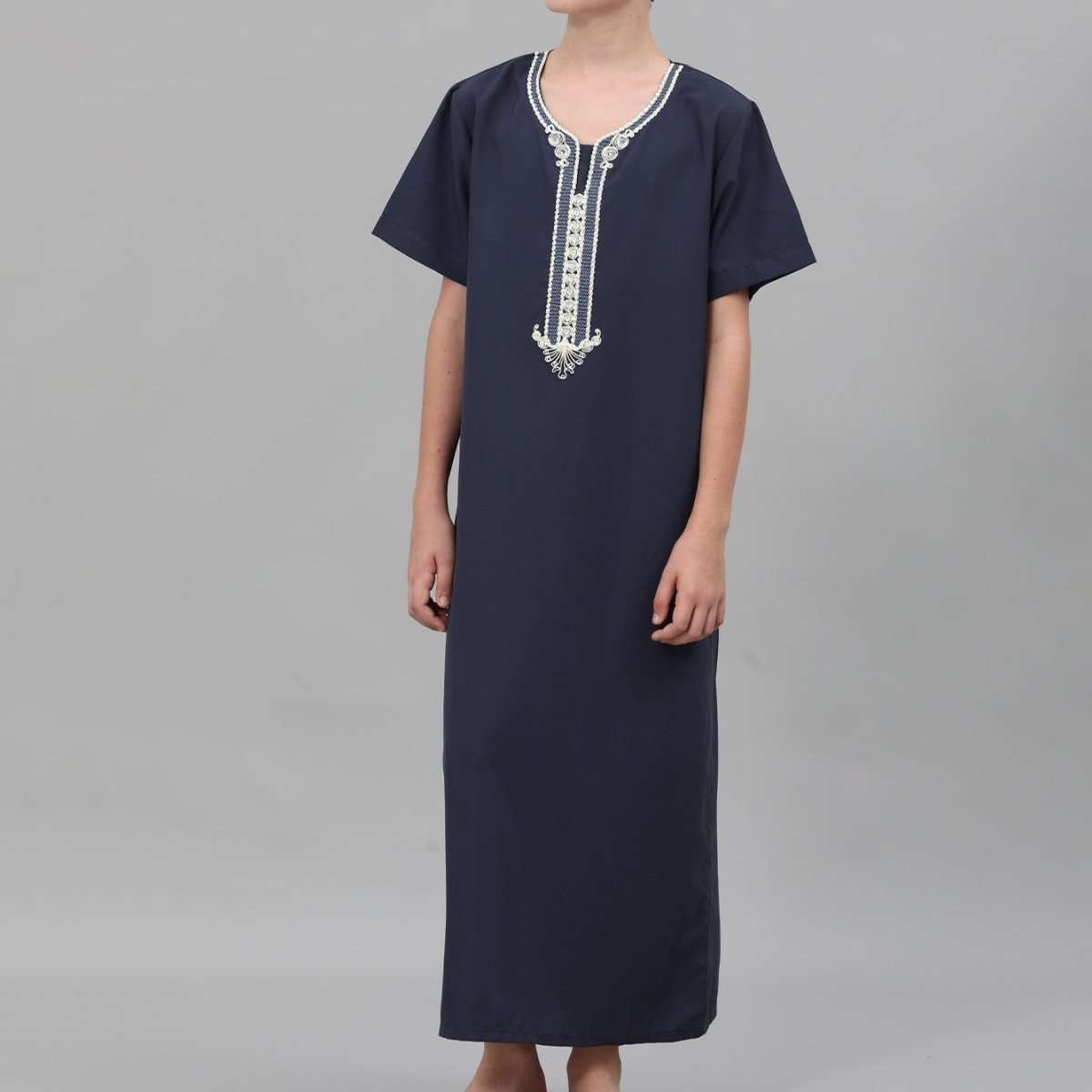 Boys Embroidered Thobe – Ornate Neckline Kids Thobe