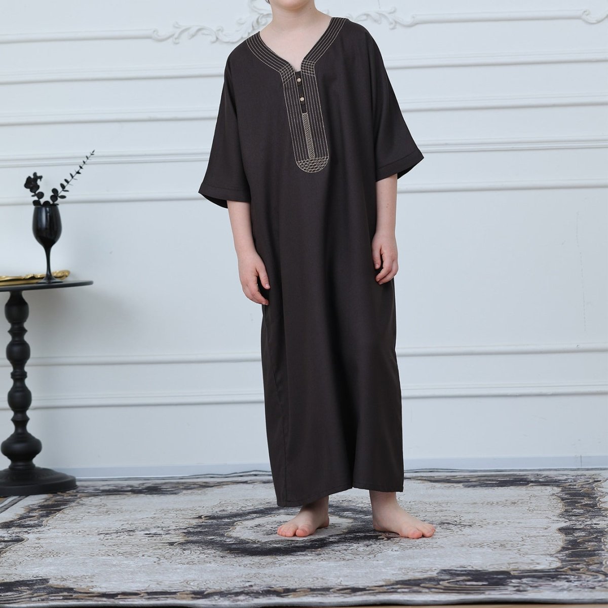 Boys Embroidered Thobe with Pockets – Kids Eid Thobe