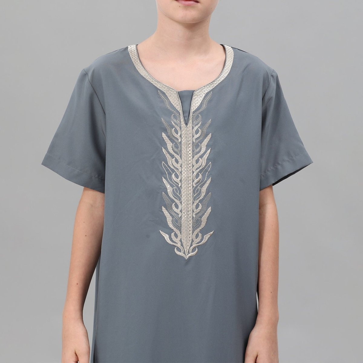 Ankle-length kids' thobe in slate gray with silver contrast stitching