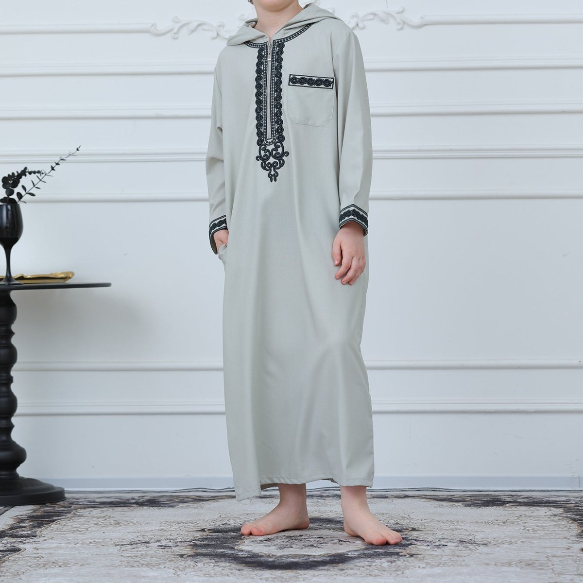 Boys' Hooded Embroidered Thobe with Pockets – Kids' Thobe