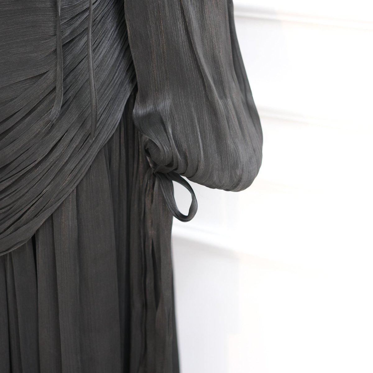 Size chart reference for braided collar ruched maxi dress