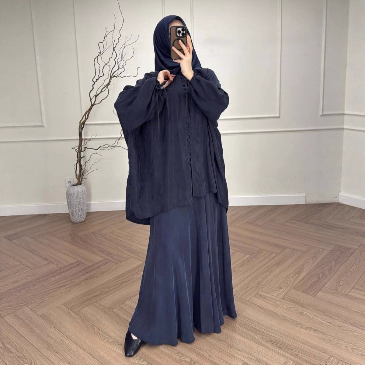 Relaxed modest two-piece set with batwing tunic and flowing maxi skirt