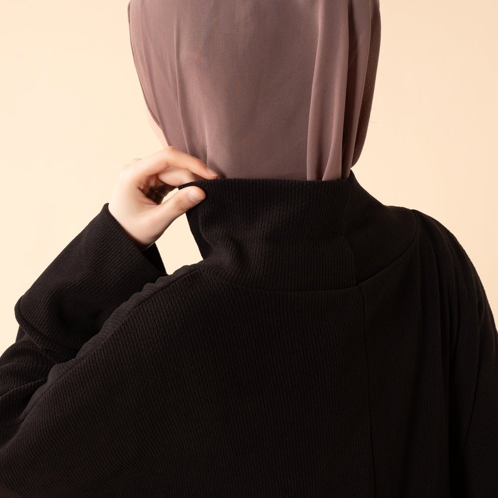 Relaxed Turtleneck Abaya with Pockets (MA383) - Mariam's Collection