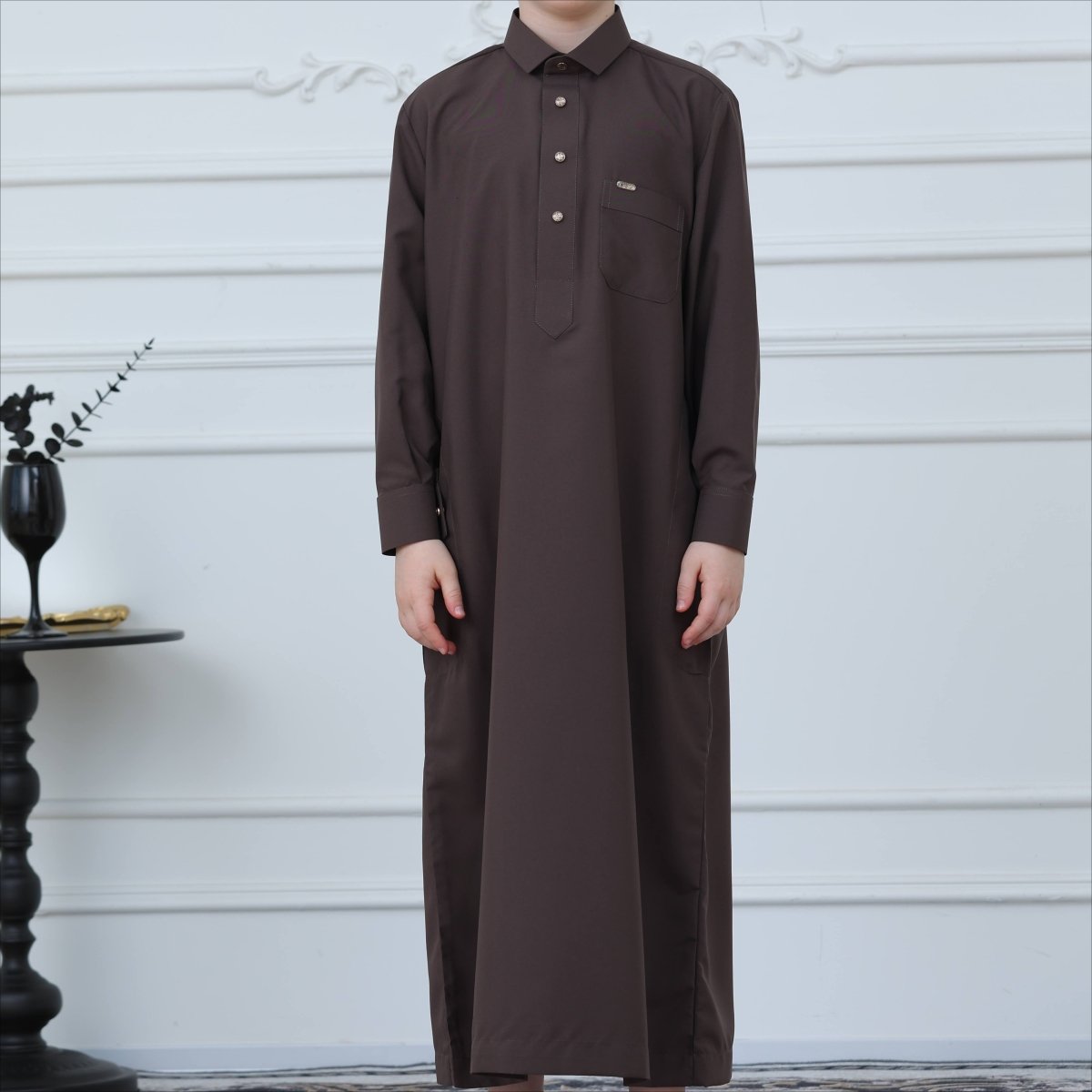 Boys Classic Thobe with Collar & Pockets – Kids Thobe UK