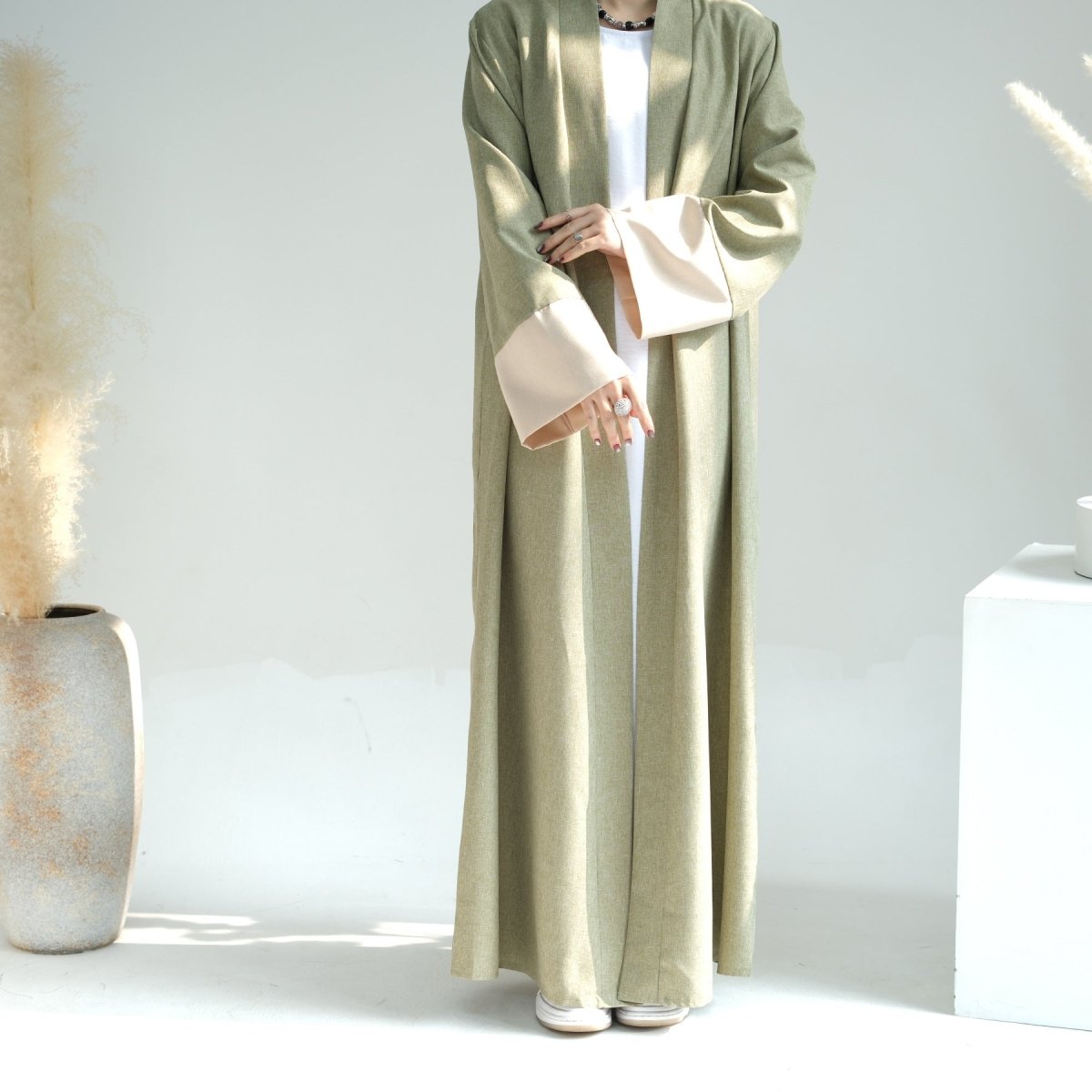 Color Blocking Sleeves Maxi Open Abaya (MOA038) - Mariam's Collection
