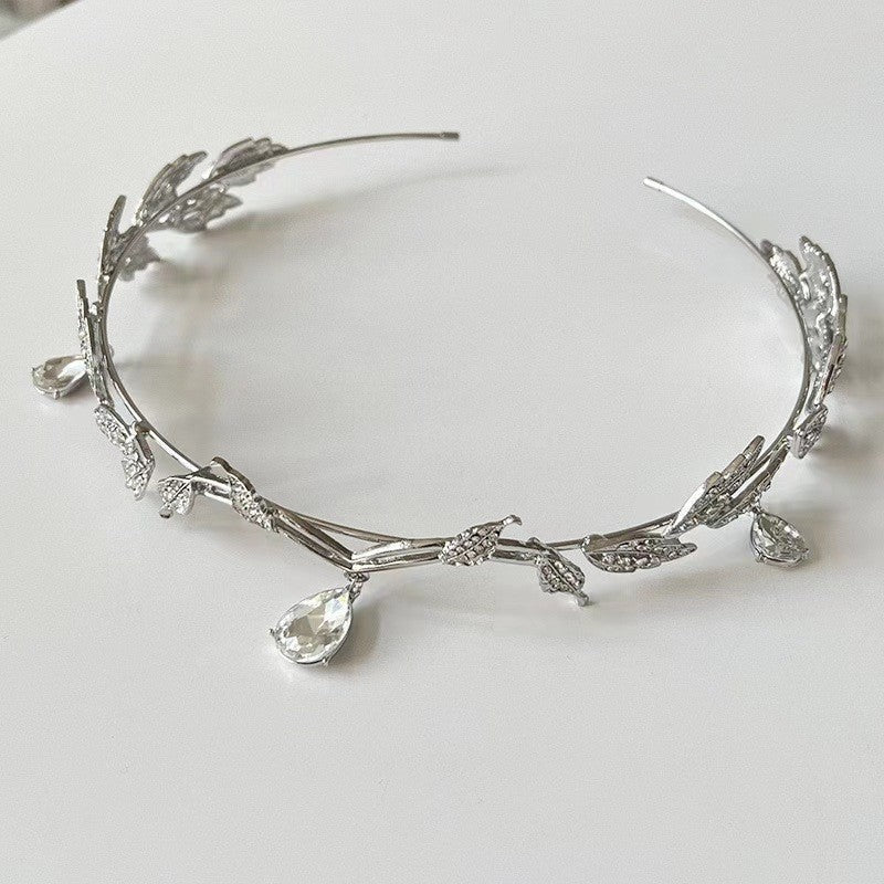 Elegance‌ Crystal Teardrop Hair Jewelry Forehead Accent (MAC335) - Mariam's Collection