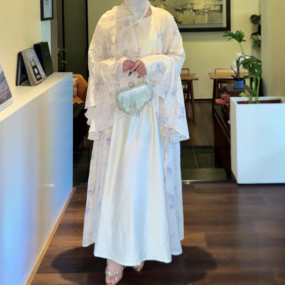 Floral Chiffon Open Abaya Set – 3-Piece Floral Abaya