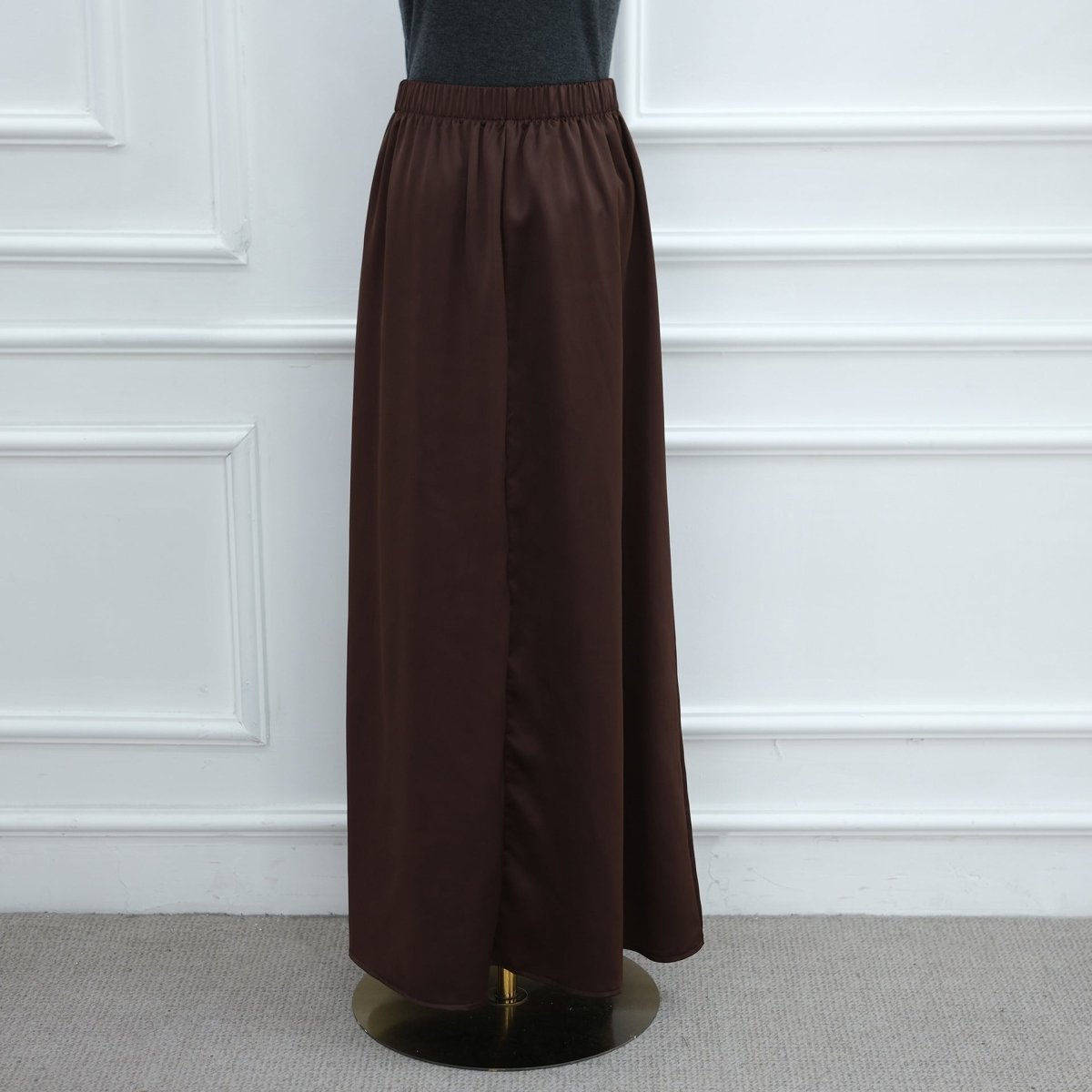 Full-length front and back comparison of both colourways