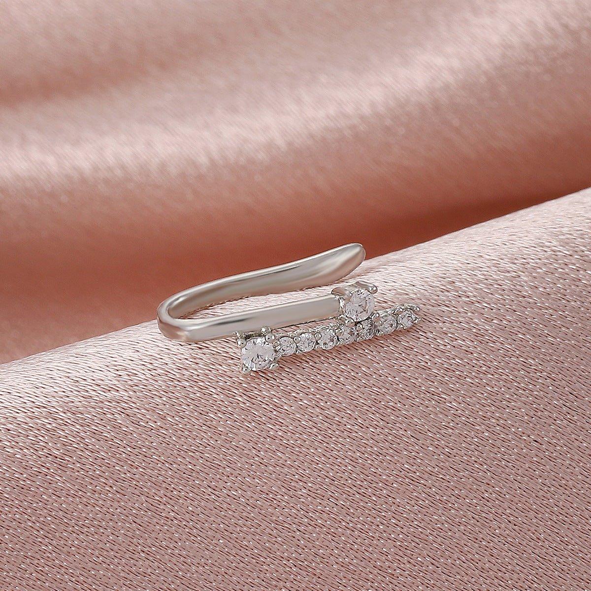 MAC134 Non - Puncture T - Shape Micropaved Zirconia Nose Ring - Mariam's Collection