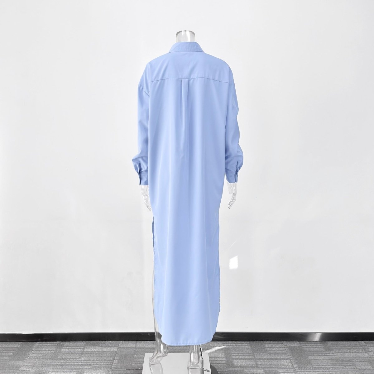Long sleeve with button cuff on shirt abaya