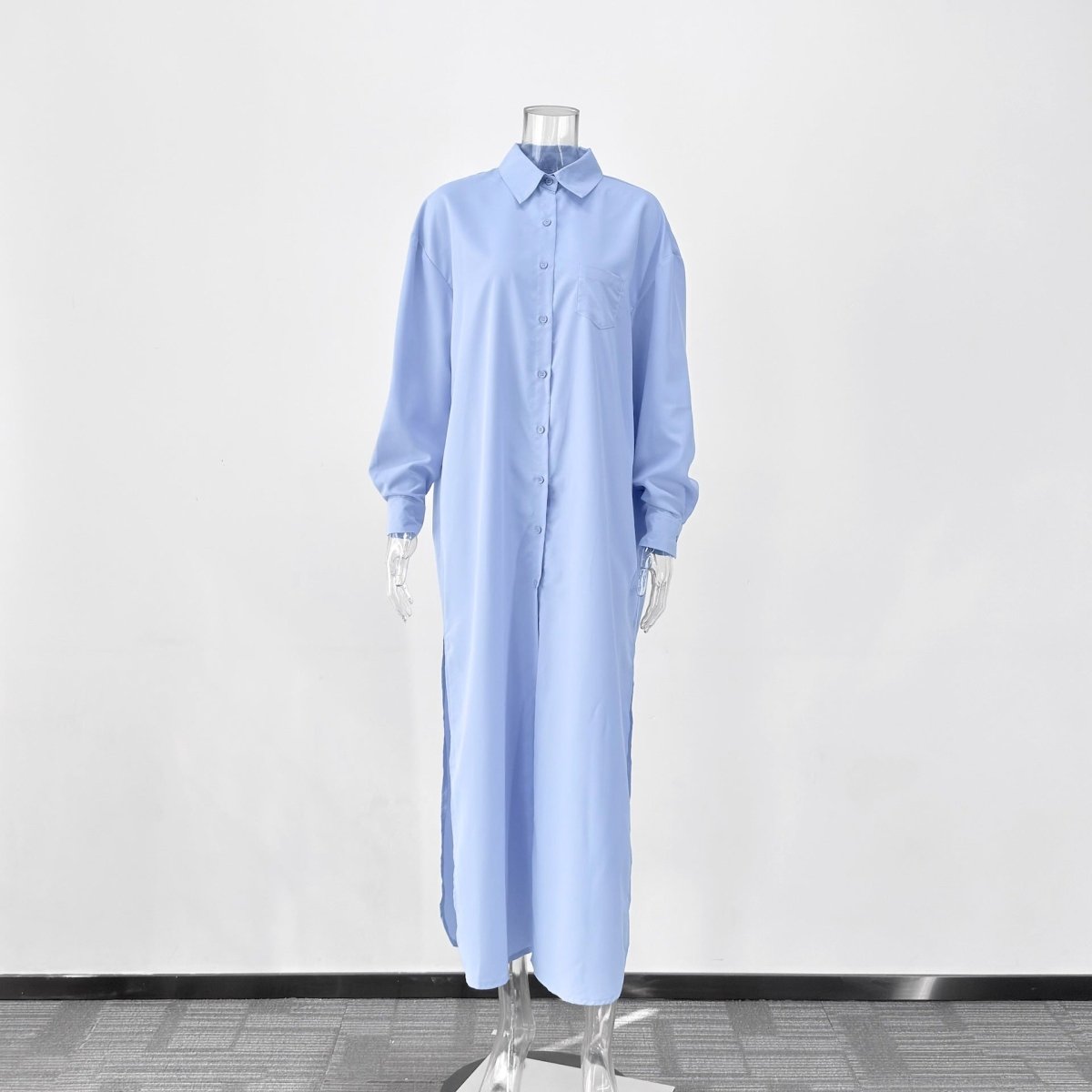 Button-front placket and collar close-up of shirt abaya
