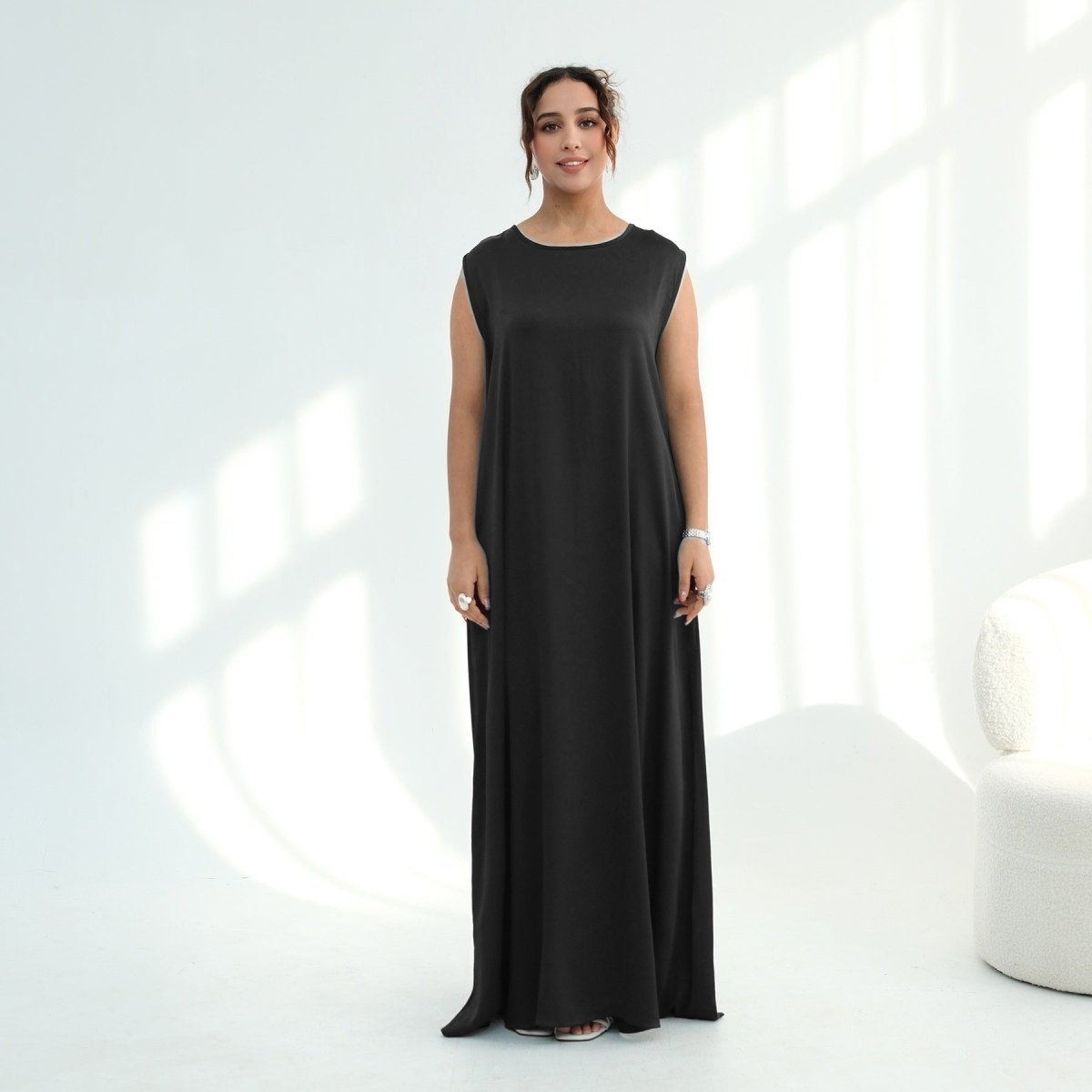 Cap sleeve detail on breathable poly-cotton sleeveless maxi dress abaya